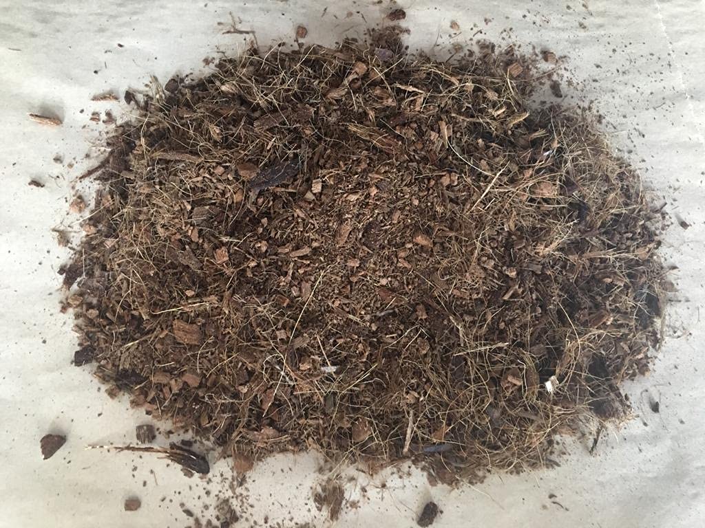 Coconut Coir Garden Compost - 16 Litres in Convenient Re-usable Hessian Bag - AcquaGarden